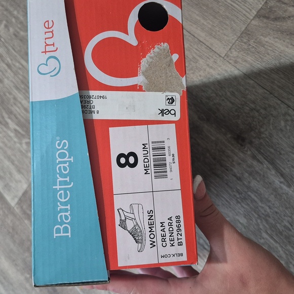 BareTraps Women's Tan Strappy‎ Sandals - Picture 7 of 7